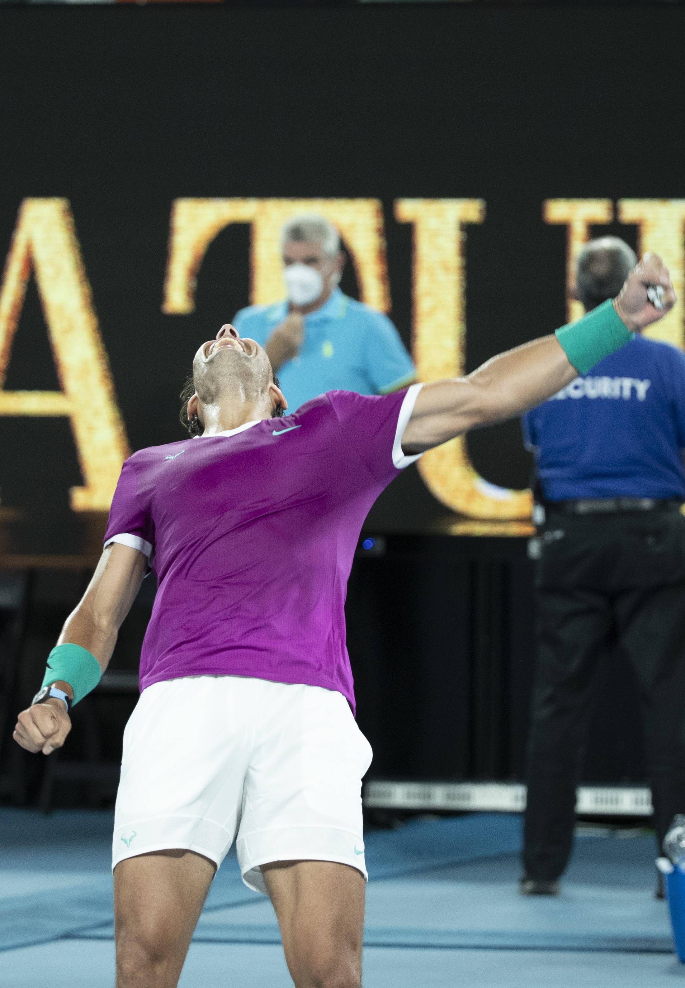 雷火电竞网站-澳大利亚网球队鏖战日本网球队，纳达尔关键制胜的简单介绍