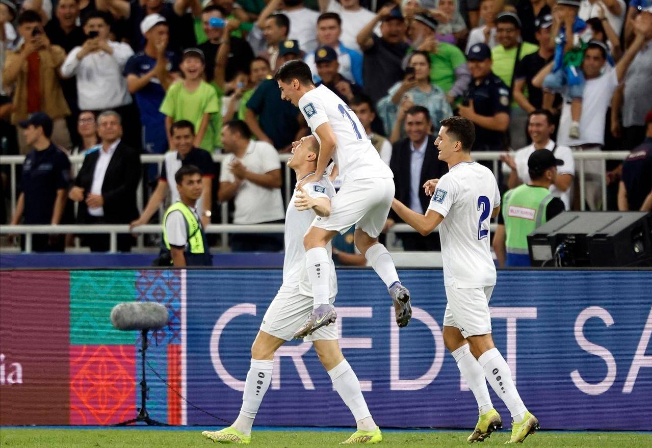 雷火电竞网站-乌兹别克斯坦球队夺得胜利，将前往决赛